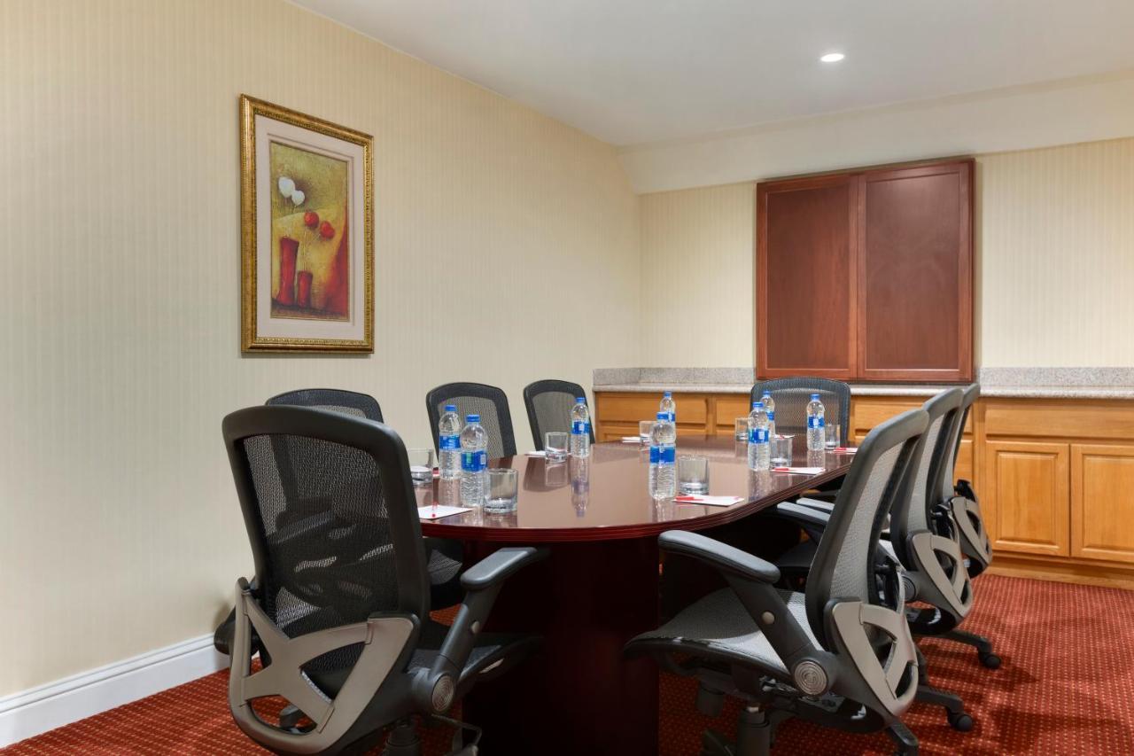 Ramada By Wyndham Oakland Downtown City Center Kültér fotó