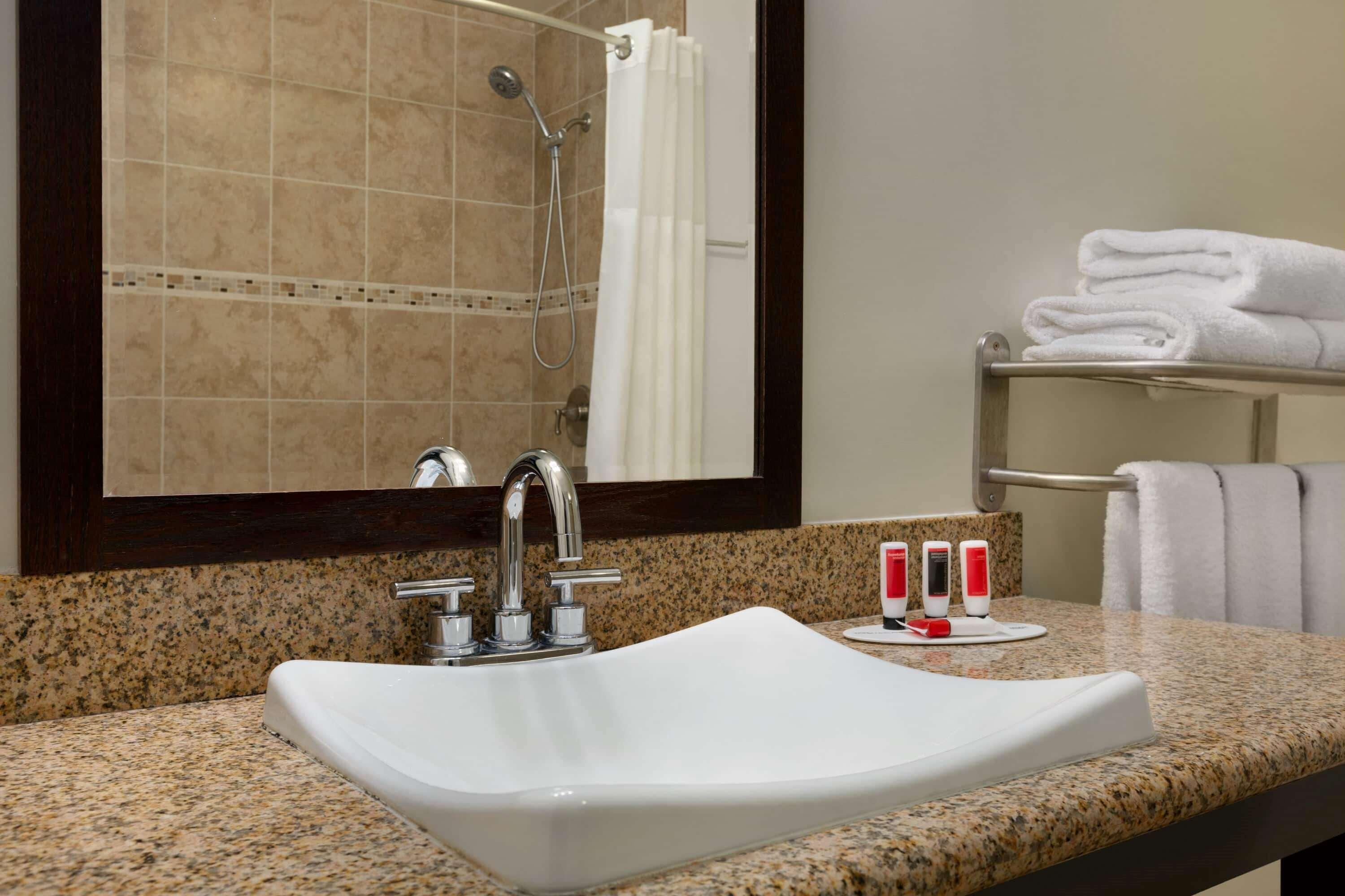 Ramada By Wyndham Oakland Downtown City Center Kültér fotó
