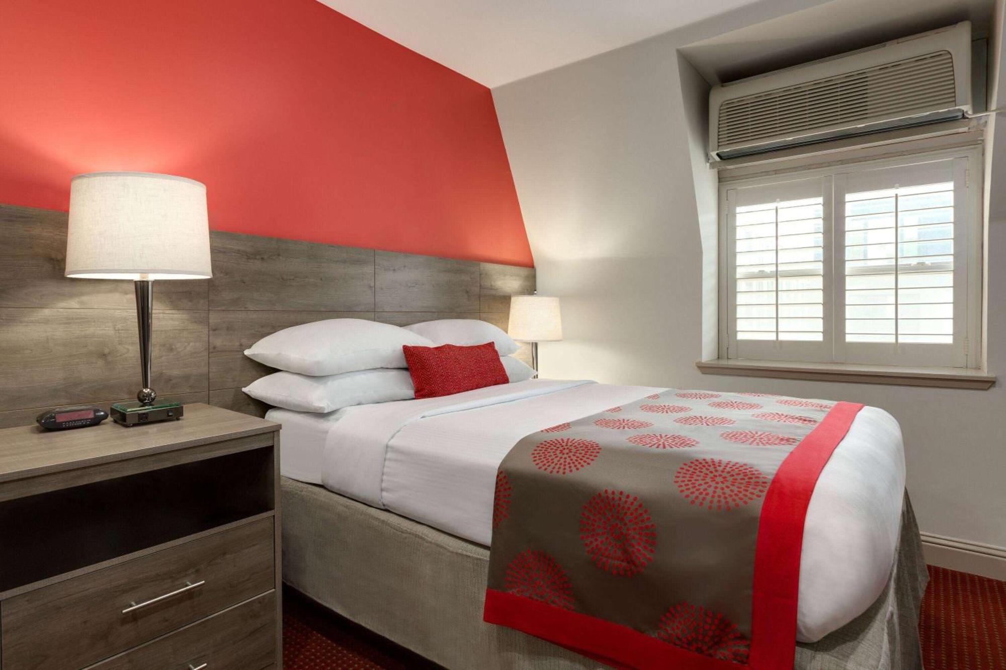 Ramada By Wyndham Oakland Downtown City Center Kültér fotó