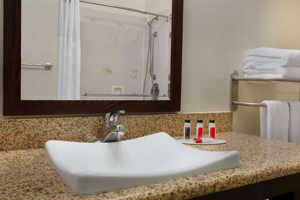 Ramada By Wyndham Oakland Downtown City Center Szoba fotó
