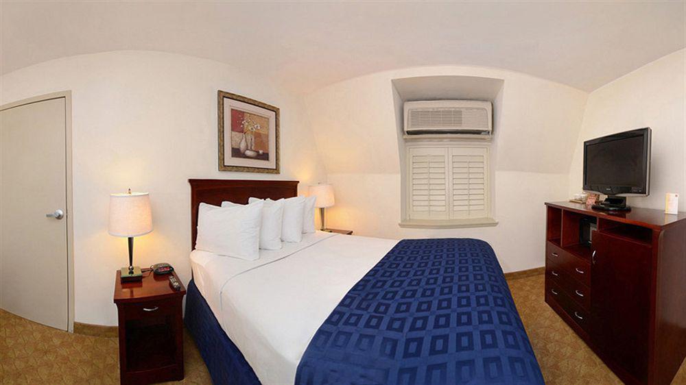 Ramada By Wyndham Oakland Downtown City Center Kültér fotó